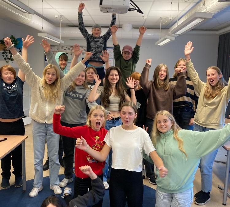 Kommer ni ihåg Yrkeskampen? och att vår klass Valö vann finalen i hela Sverige i maj… Nu har årets åk 8 Vinga också gått till final med bästa uttagningsresultatet i Sverige!